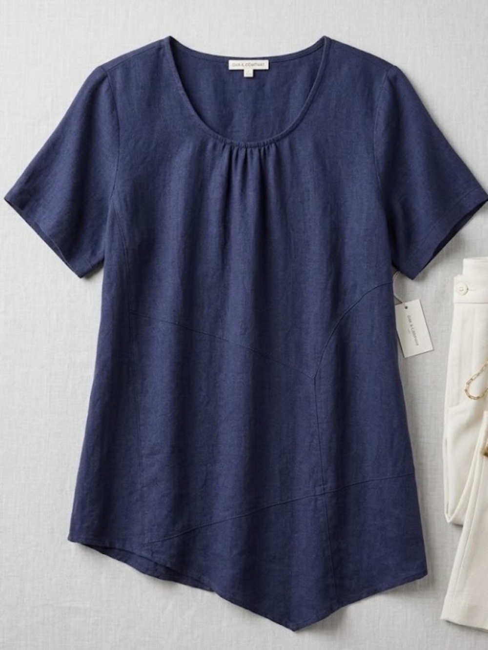 Linen Blend Blue Scoop Neck Top W/Asymmetric Hem (Sz M) Relaxed Lagenlook Comfy